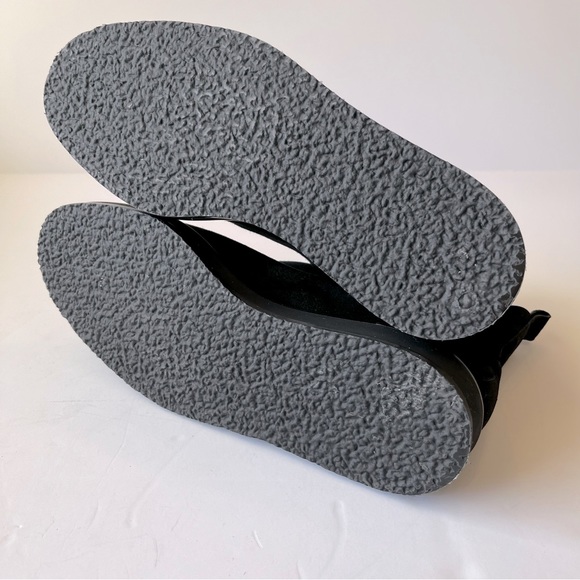 Tamara Mellon Black Suede Sherpa Lined Booties Size 37 1/2 - Picture 10 of 12